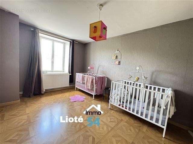 Maison 151 m² à Mangonville  - photo 12