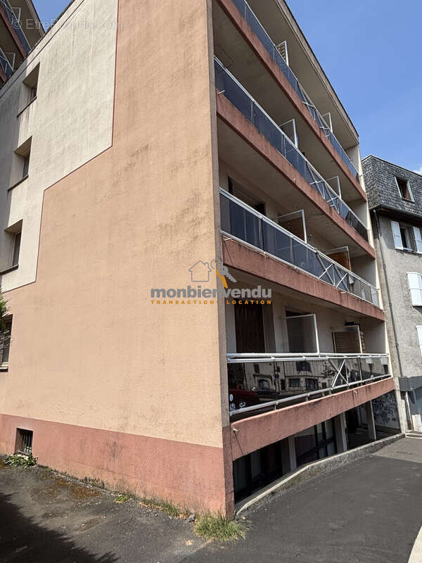 Appartement 20 m² à Aurillac  - photo 2