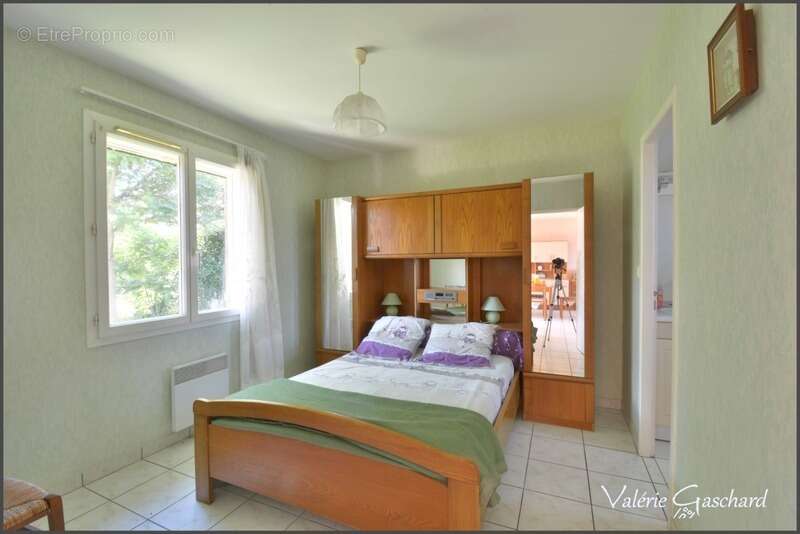 Maison à SAINT-SEURIN-SUR-L'ISLE