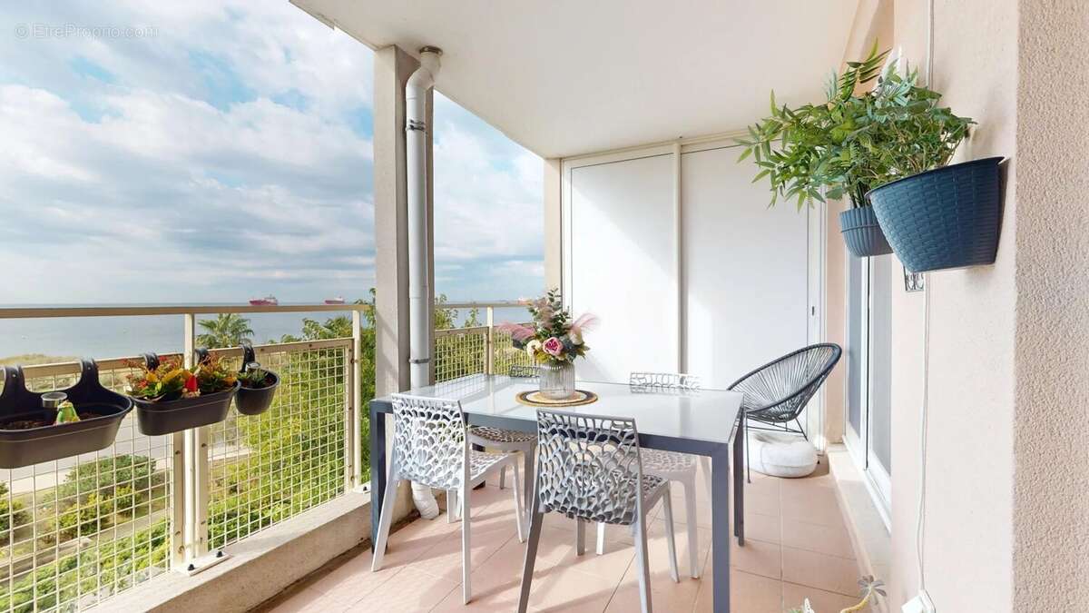 Appartement à PORT-DE-BOUC