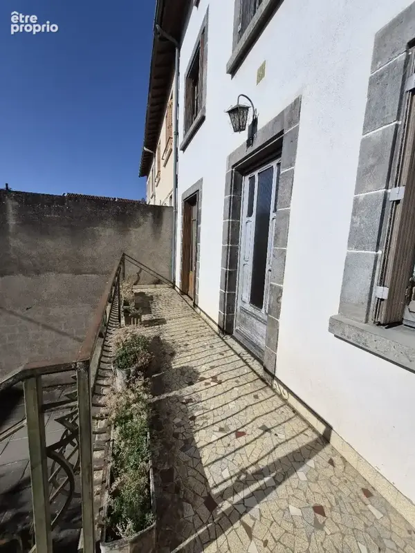 Maison de bourg 7 pièces/4 chambres   Cour & Garage   Cébazat Centre - photo 3