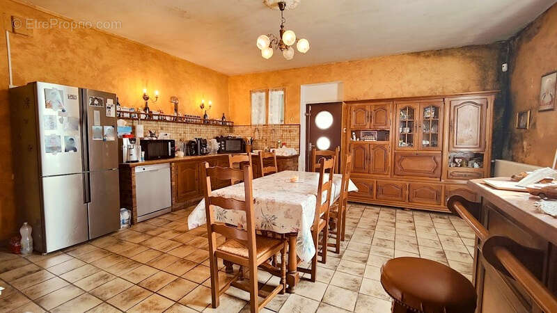 En exclusivité Vente interactive. Projet de vie clé en main : Commerce + habitation - photo 14