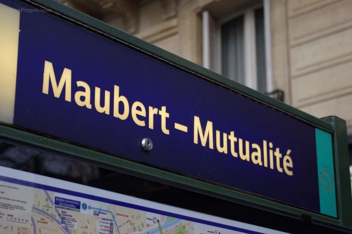 Autre à PARIS-5E