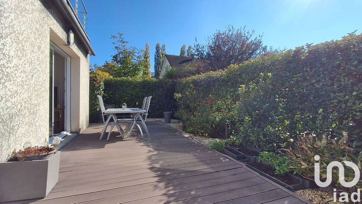 Photo 3 - Maison à MONTFERRAND-LE-CHATEAU