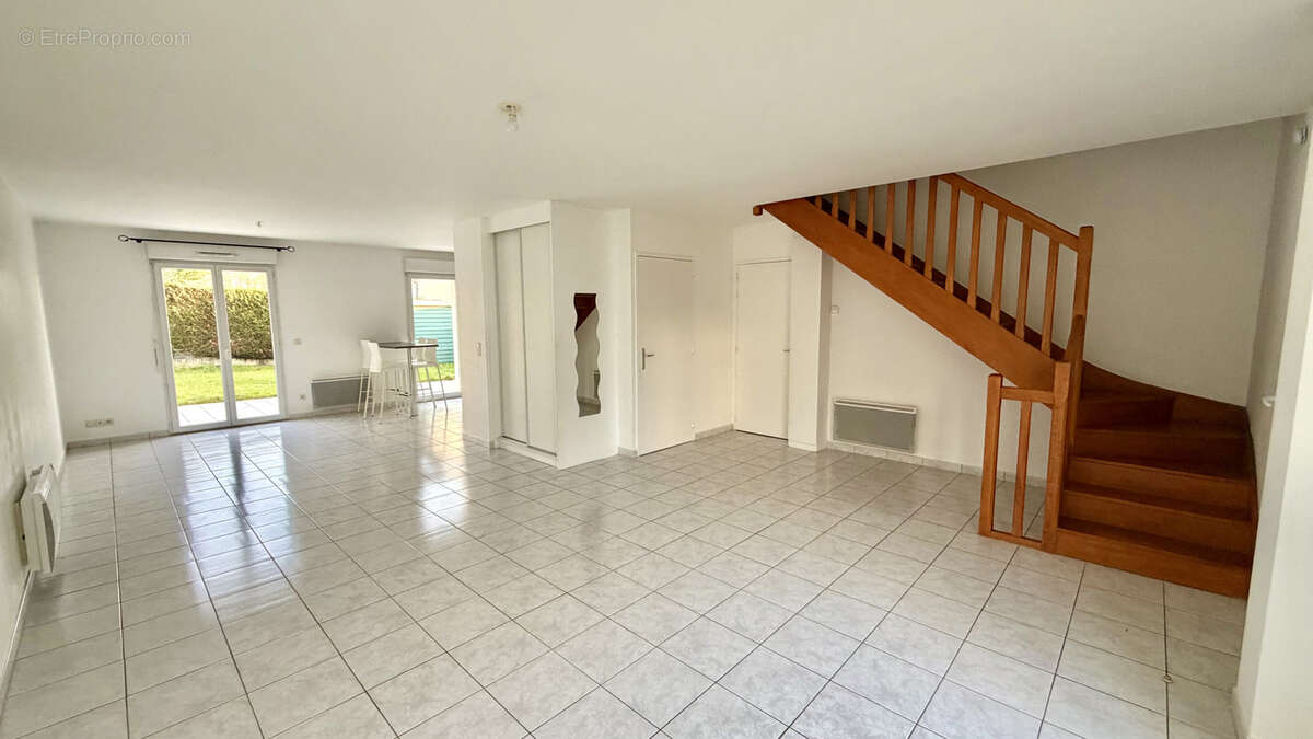 Maison à BOUCHEMAINE