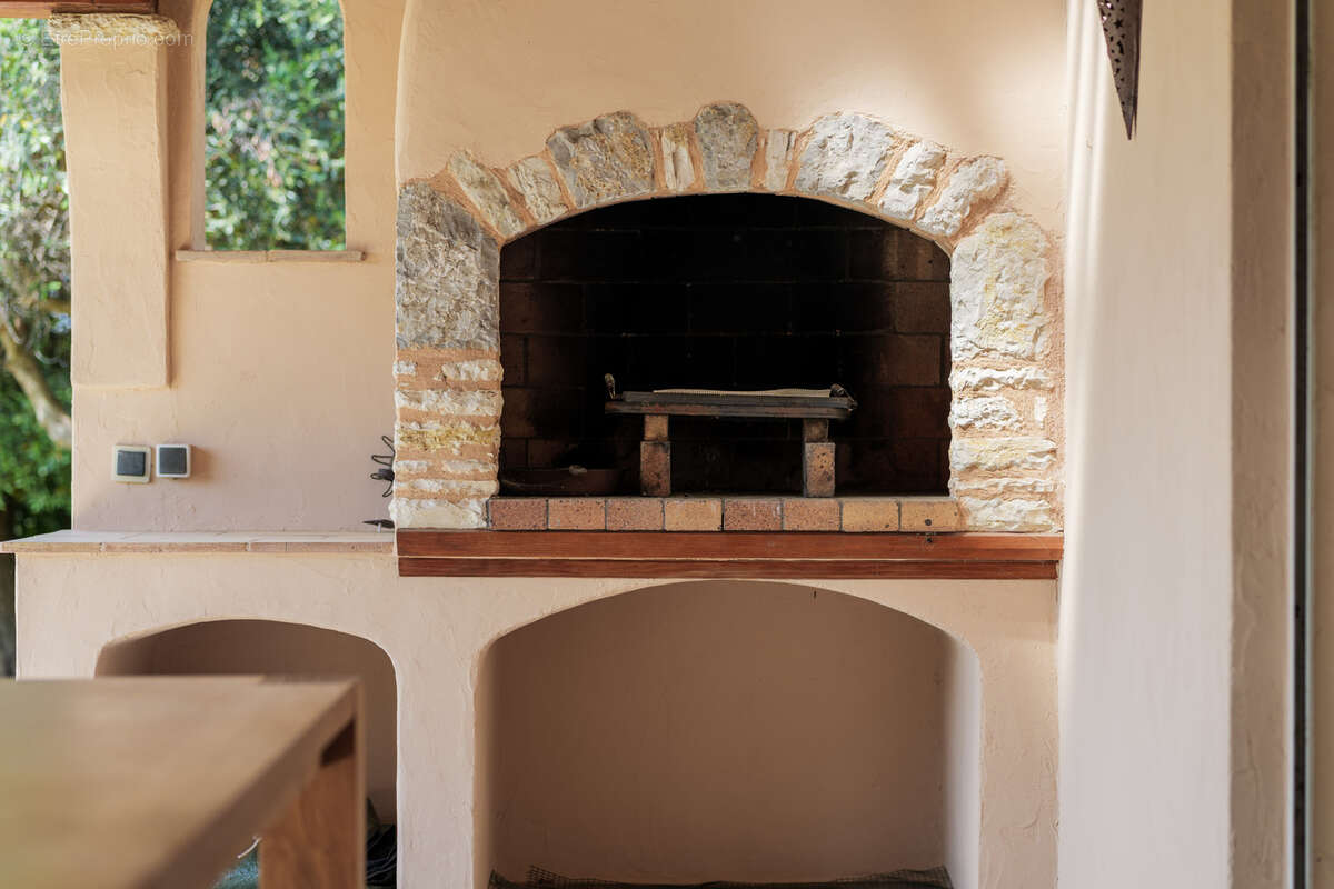 Maison à TOURRETTES-SUR-LOUP