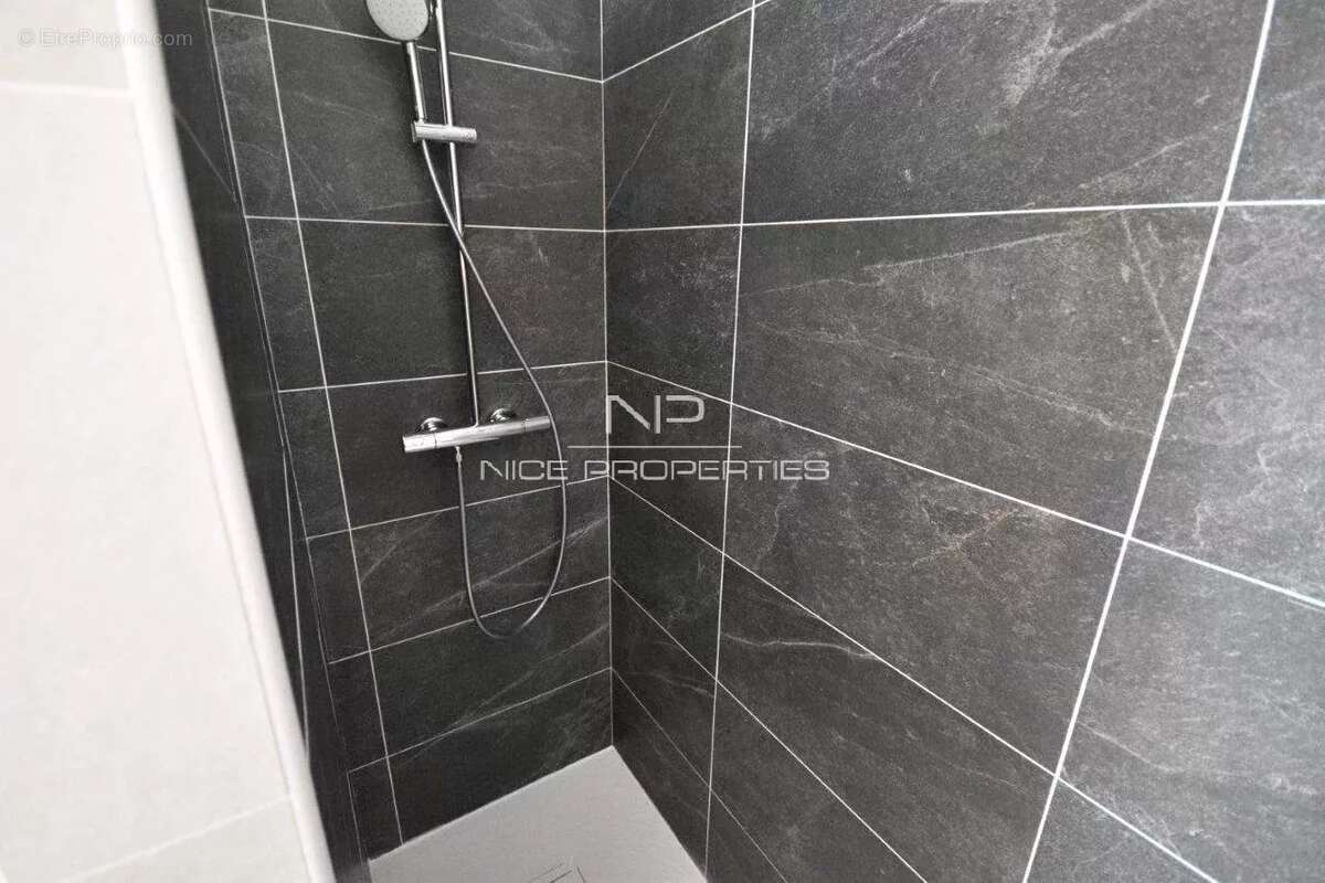 Appartement à MOUGINS