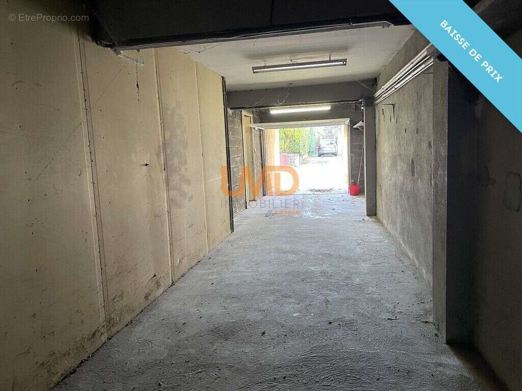 Maison à DECAZEVILLE