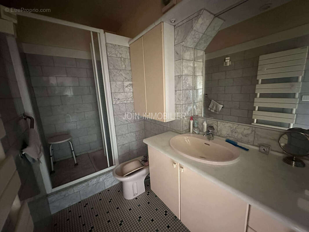 Appartement à ROUXMESNIL-BOUTEILLES