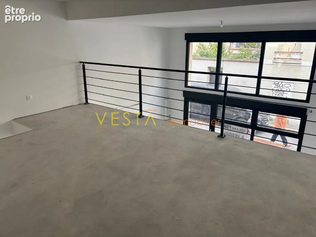 Commerce 96 m² à Montreuil  - photo 2