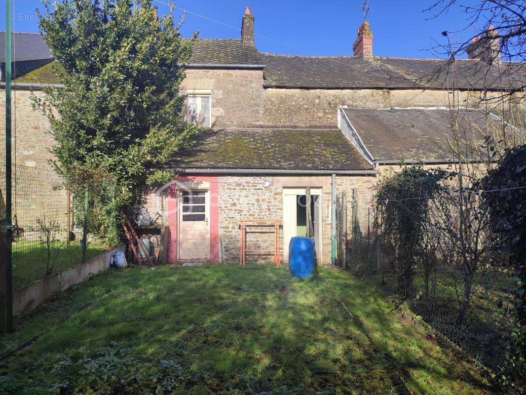 Maison à PRE-EN-PAIL