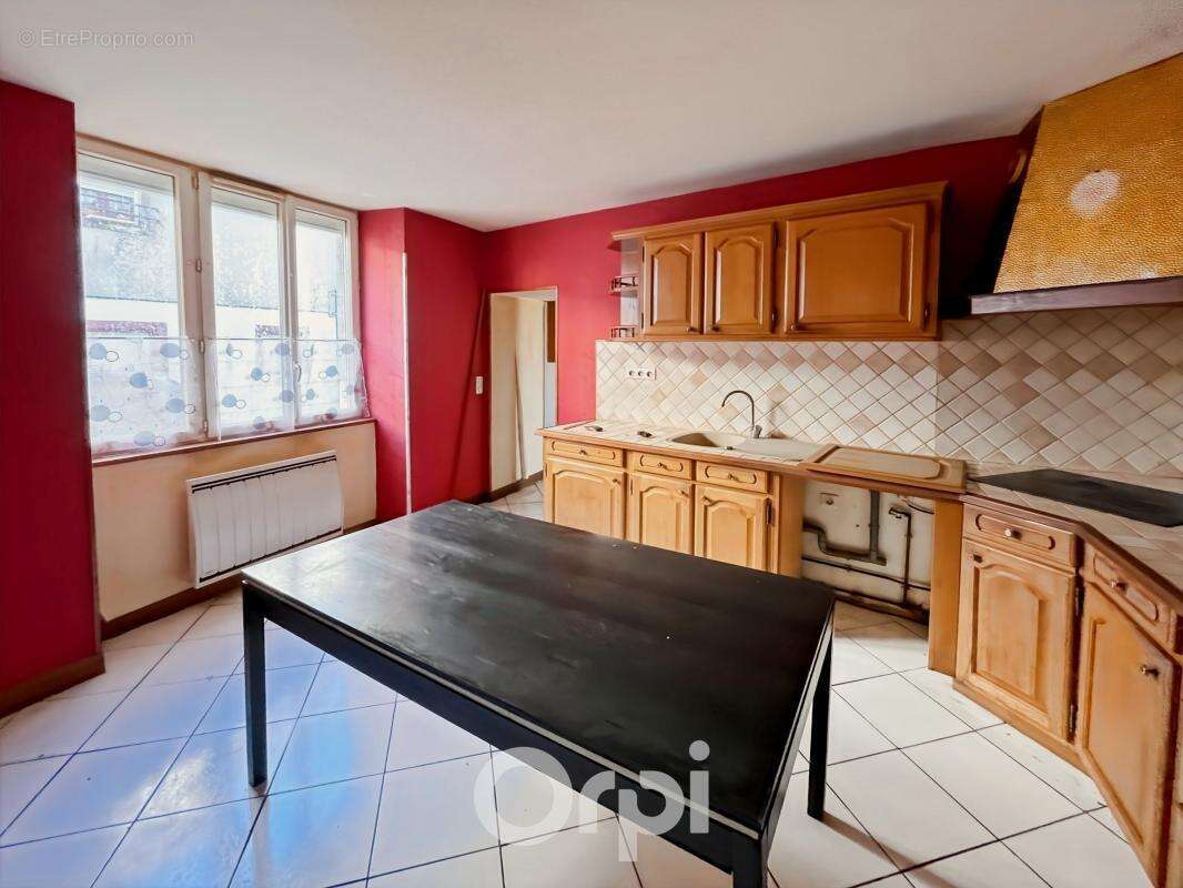 Appartement à AMBAZAC