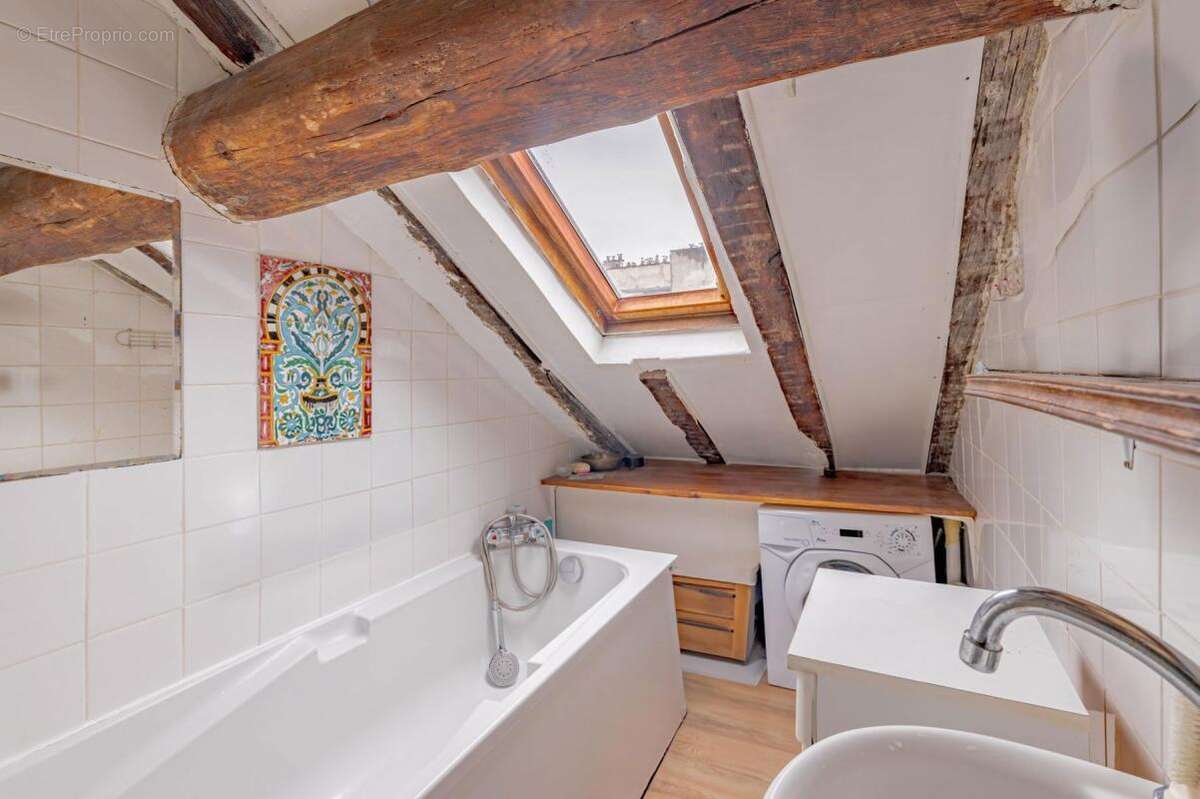 Appartement à PARIS-2E