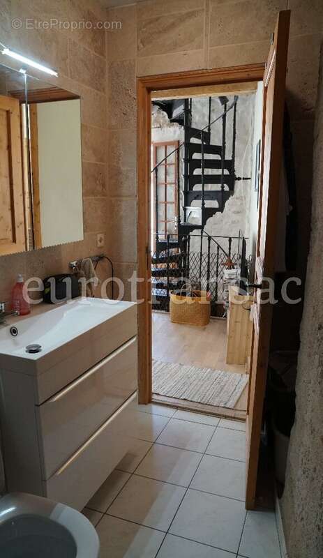 Maison à NEZIGNAN-L&#039;EVEQUE