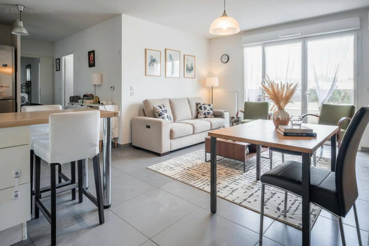 Appartement à JUVIGNAC