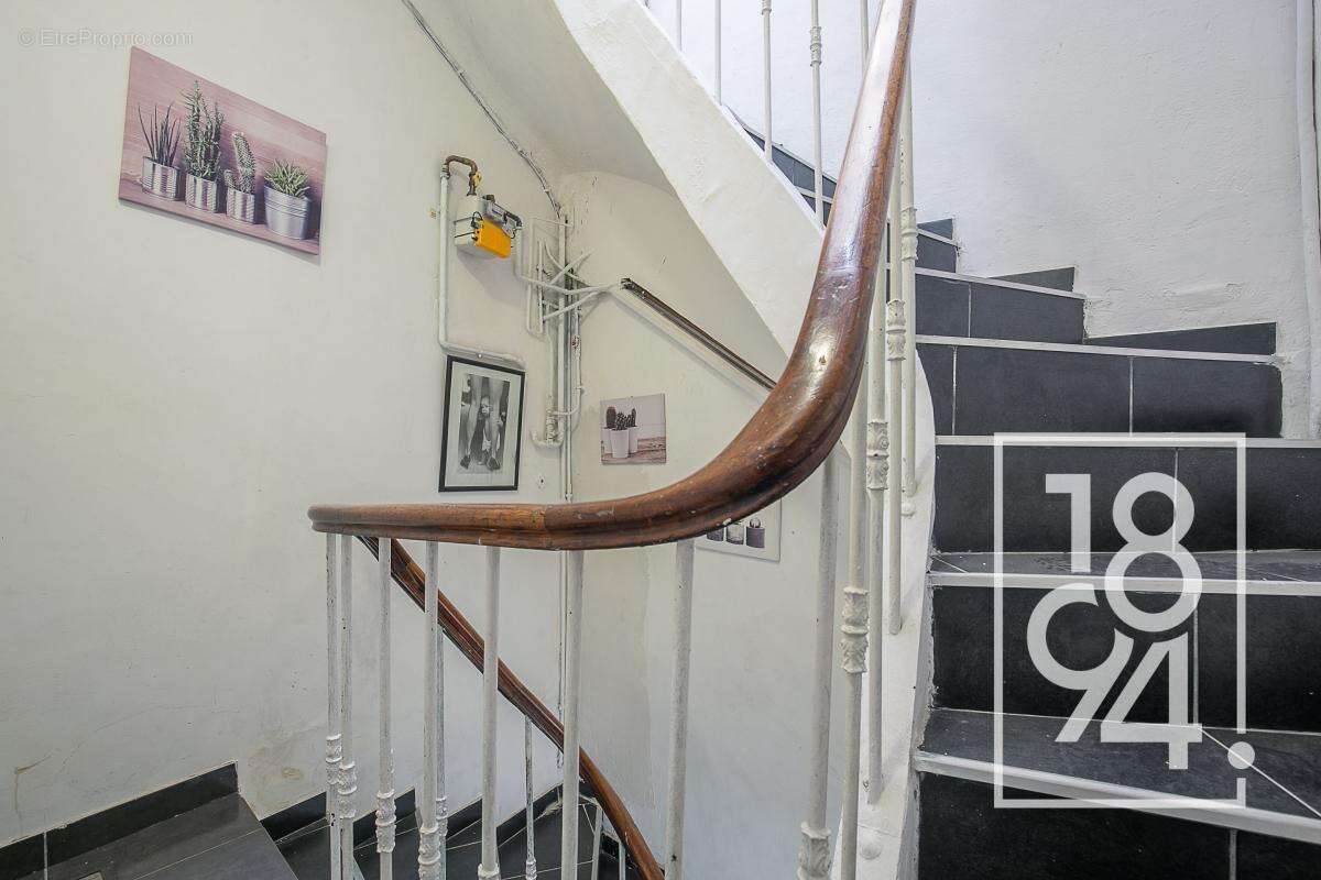 Appartement à MARSEILLE-3E