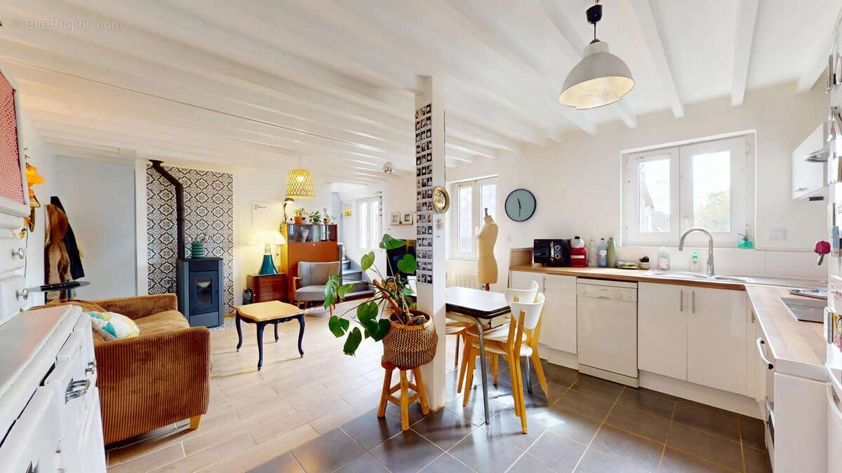 Appartement à CLICHY-SOUS-BOIS