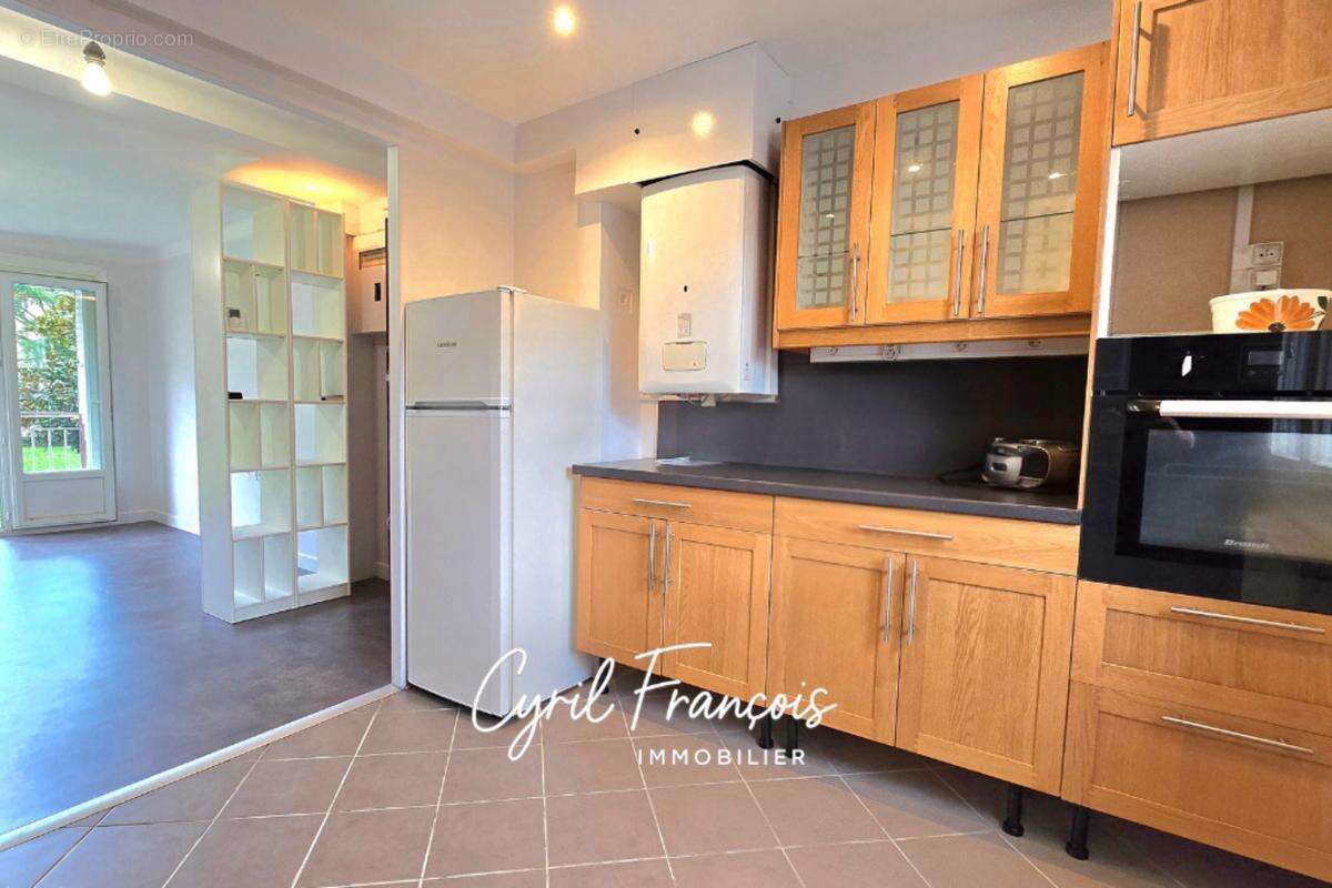 Appartement à TASSIN-LA-DEMI-LUNE