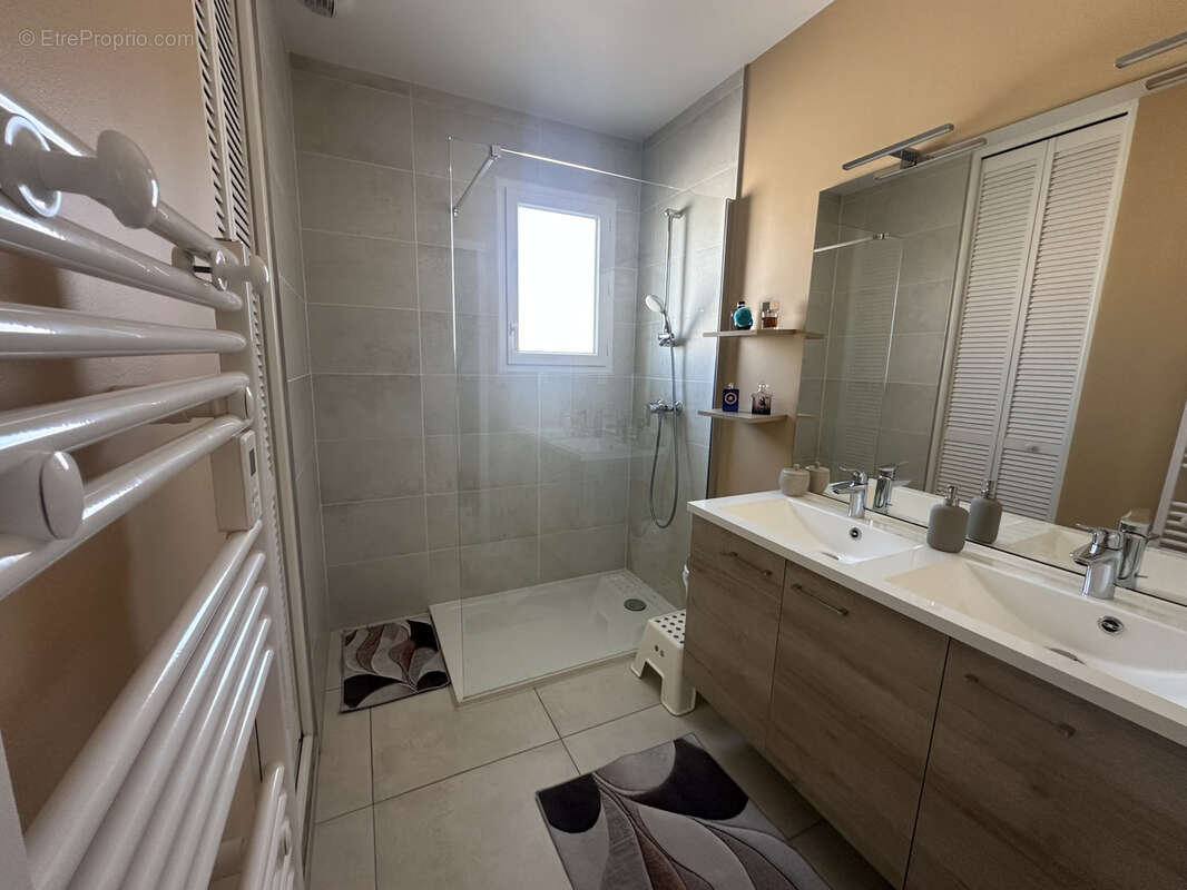 Maison à LA FARLEDE