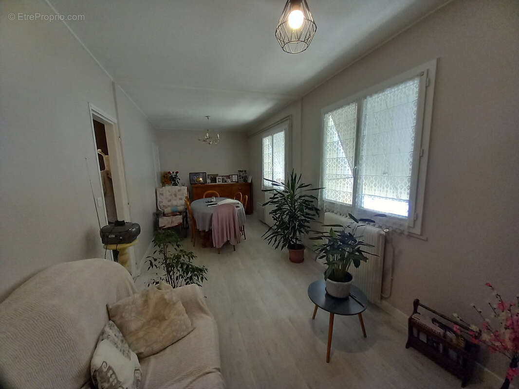 Maison à FUMEL