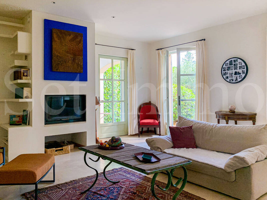 Photo 1 - Maison à UZES