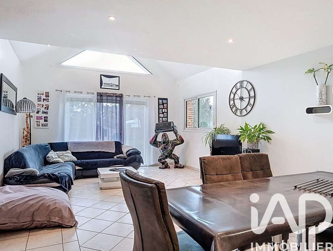 Photo 2 - Maison à LE THEIL-DE-BRETAGNE