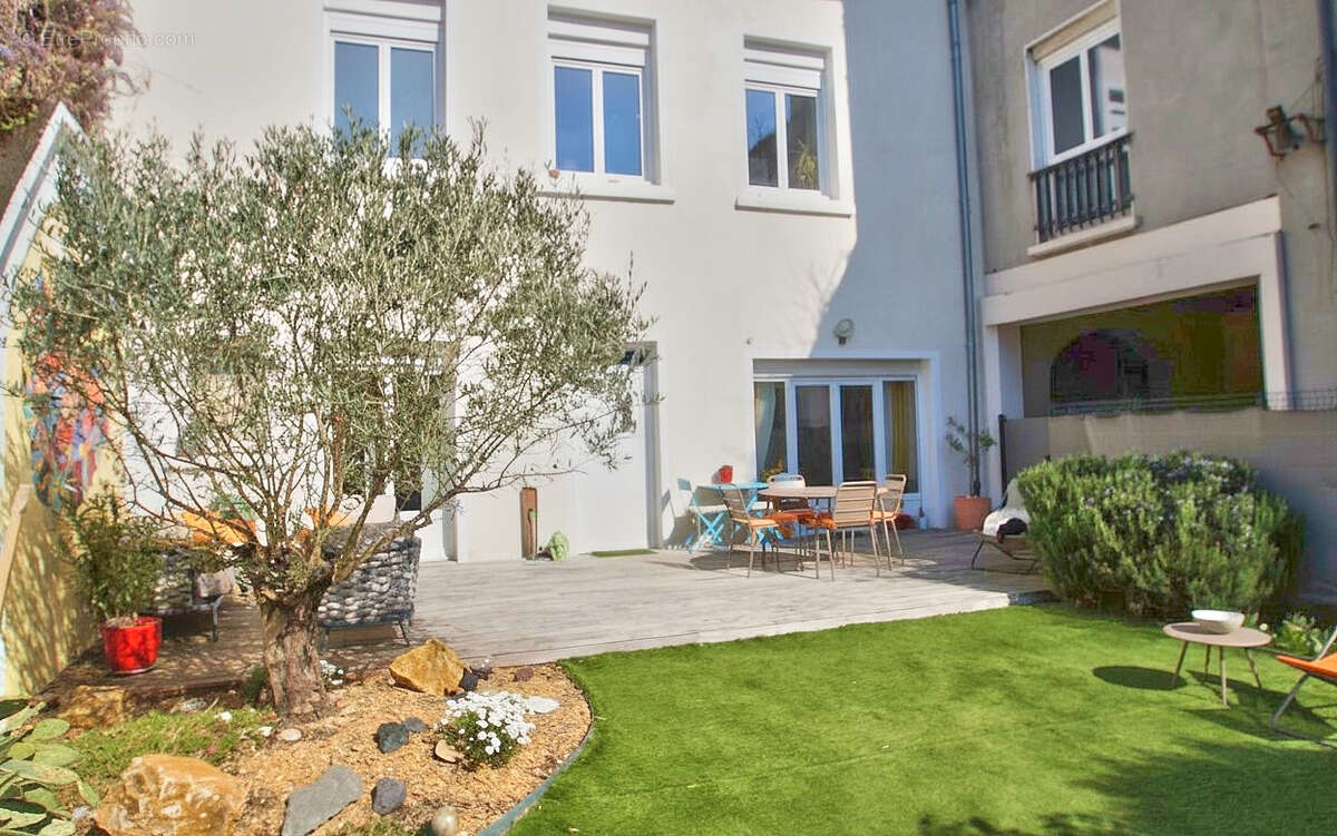 Appartement à CHAZAY-D'AZERGUES