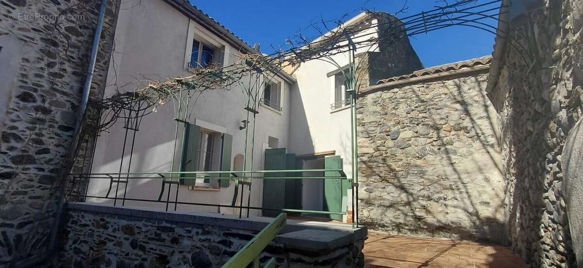 Maison à SAINT-ANDRE-DE-MAJENCOULES