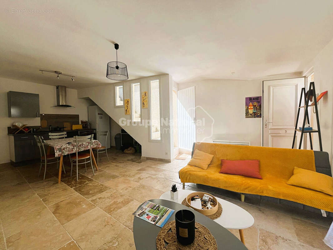 Appartement à NOVES