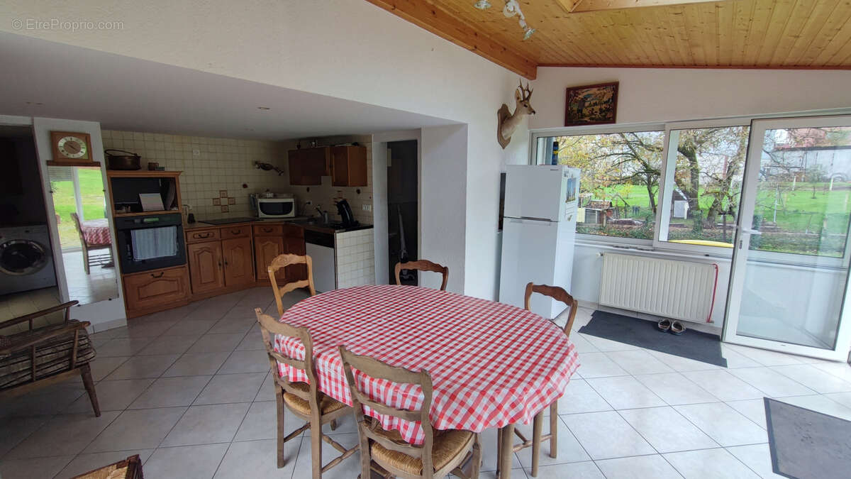 Maison à VILLARS-SOUS-ECOT