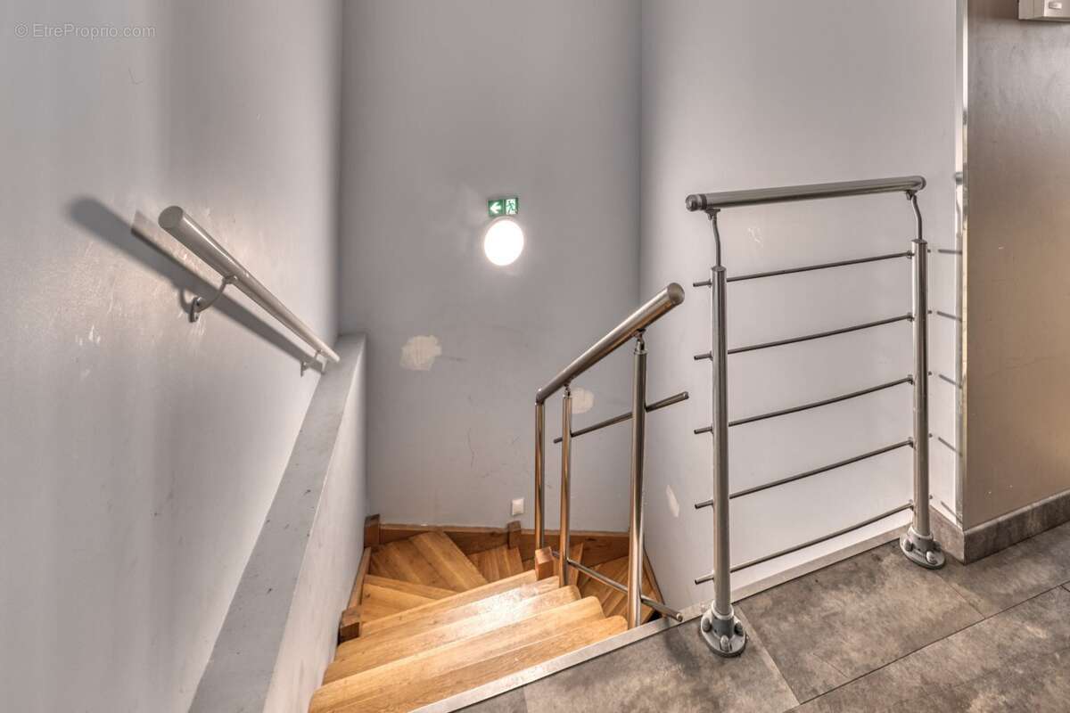 Commerce à MONTREUIL