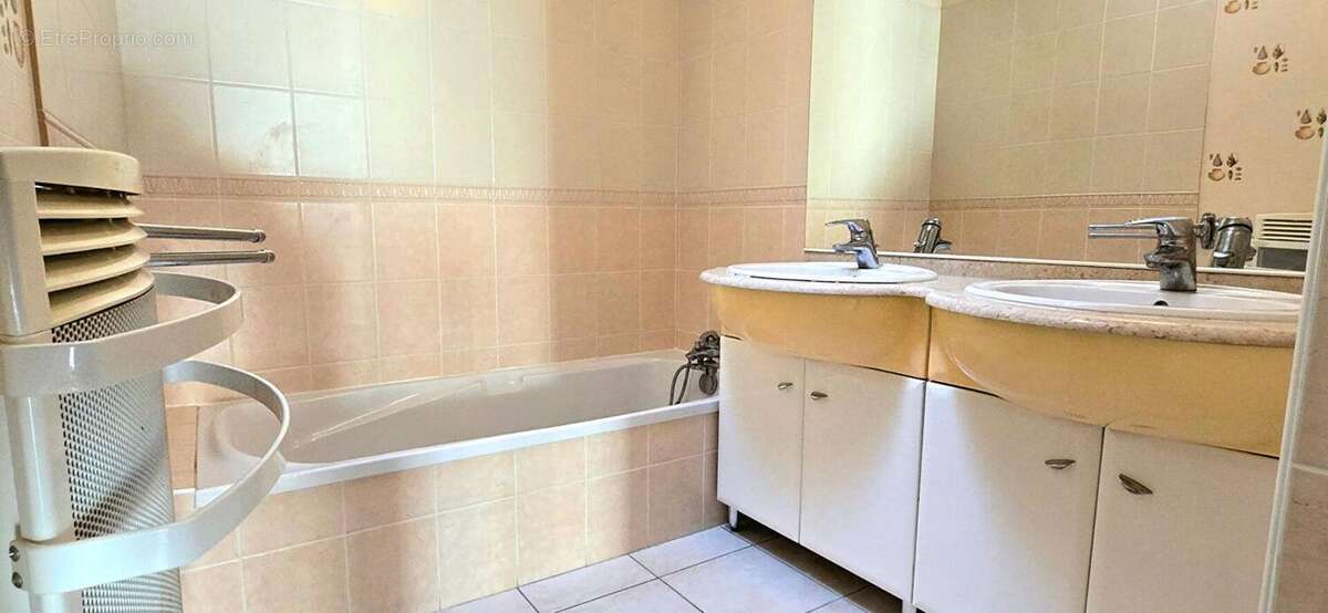 Maison à MONTPON-MENESTEROL