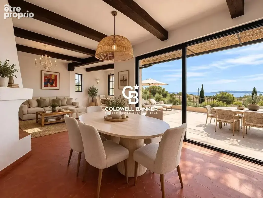 Villa de caractère avec vue mer et piscine, Domaine de La Californie - 83320 Carqueiranne - photo 8