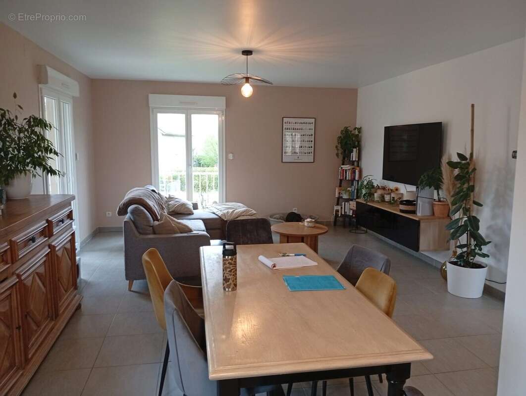 Appartement à VOUJEAUCOURT