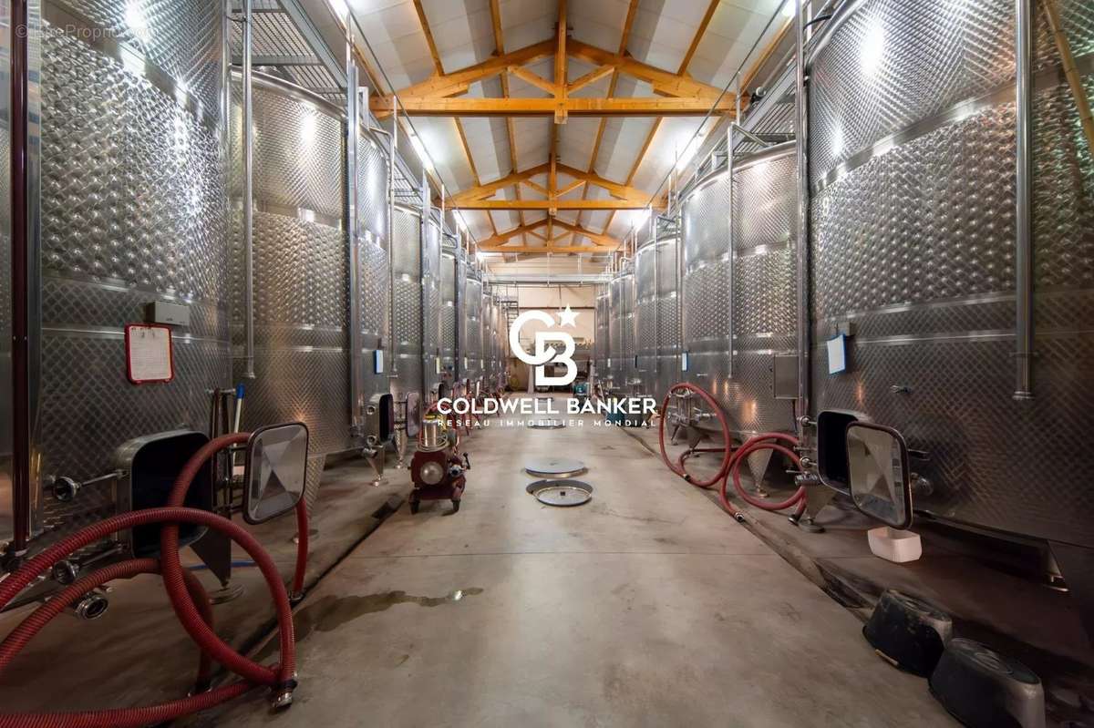 Maison à SAINTE-CECILE-LES-VIGNES