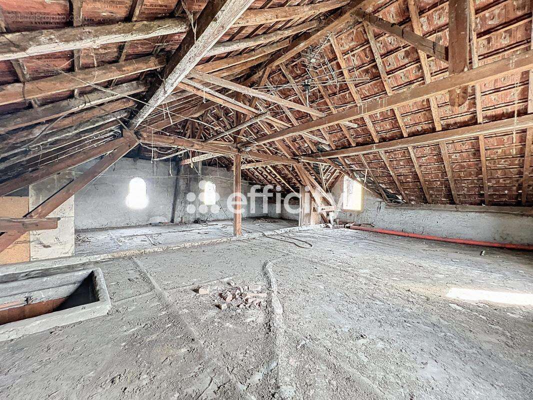 Maison à SAINT-PIERRE-EN-FAUCIGNY