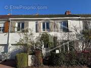 Maison à COMBS-LA-VILLE