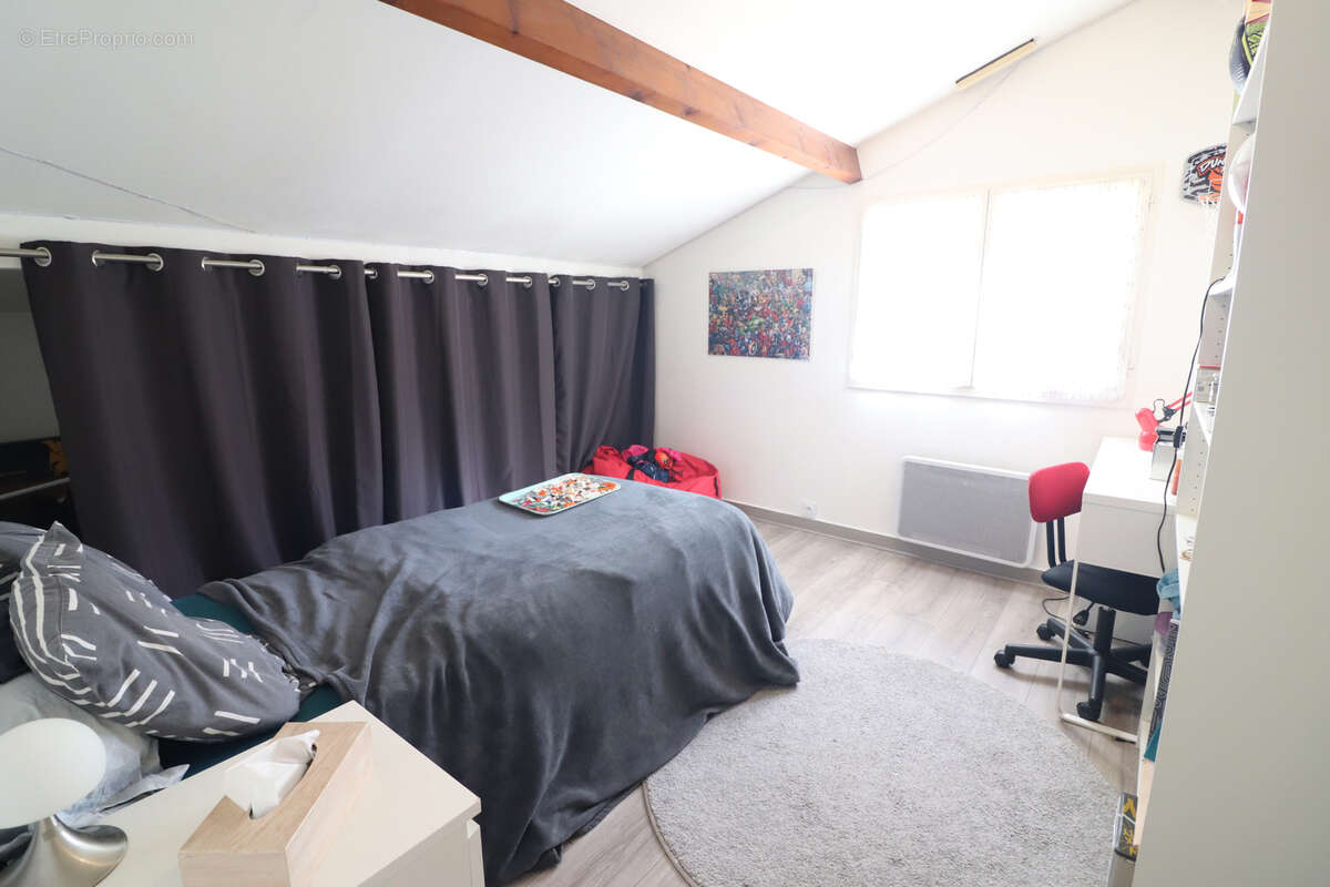 Maison à VILLENAVE-D'ORNON