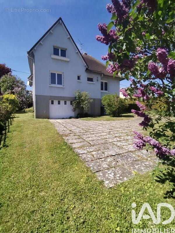 Photo 1 - Maison à BRETEUIL