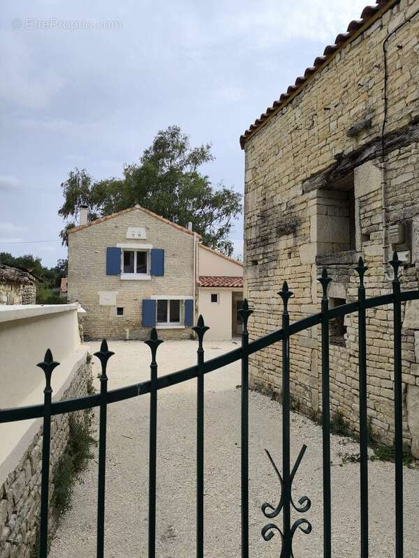 Maison à COUTURE-D&#039;ARGENSON