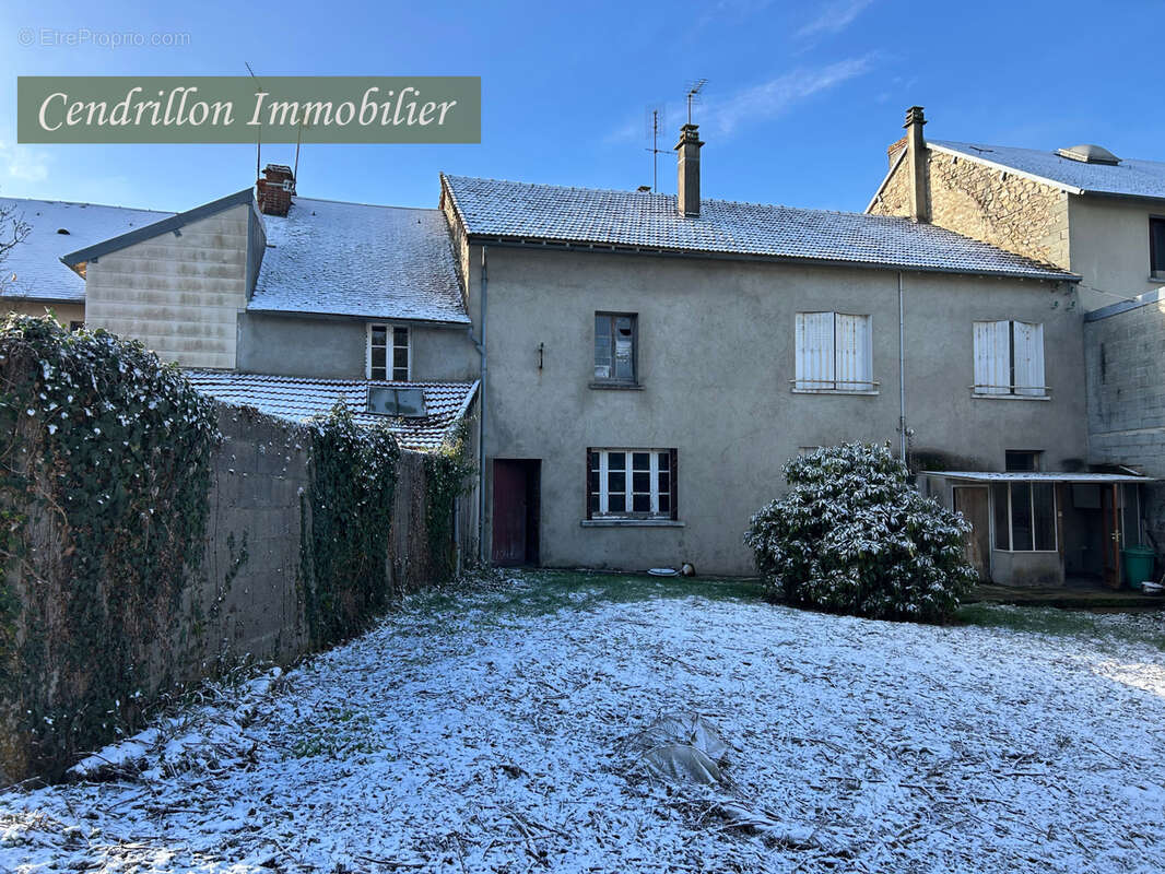 Maison à SAINT-DIZIER-LEYRENNE
