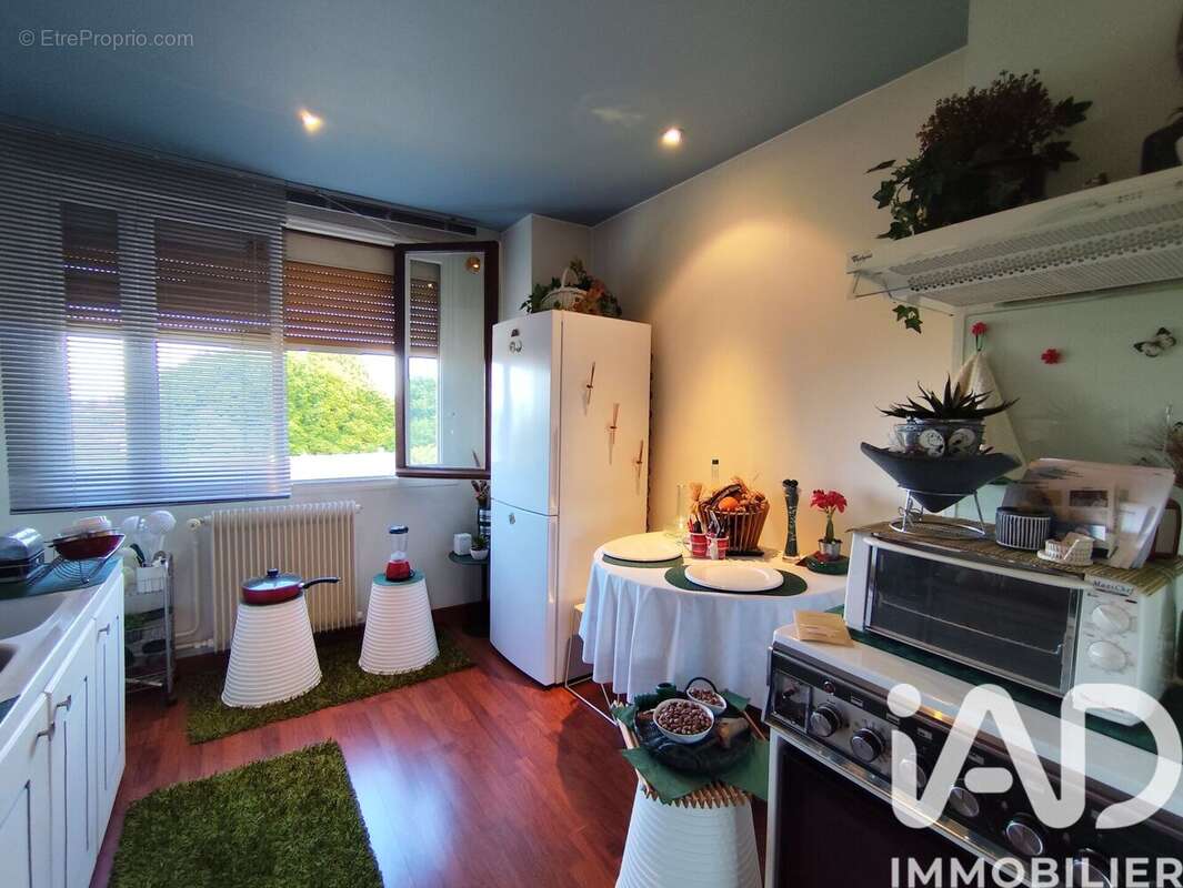 Photo 7 - Appartement à LA CHAPELLE-SAINT-MESMIN
