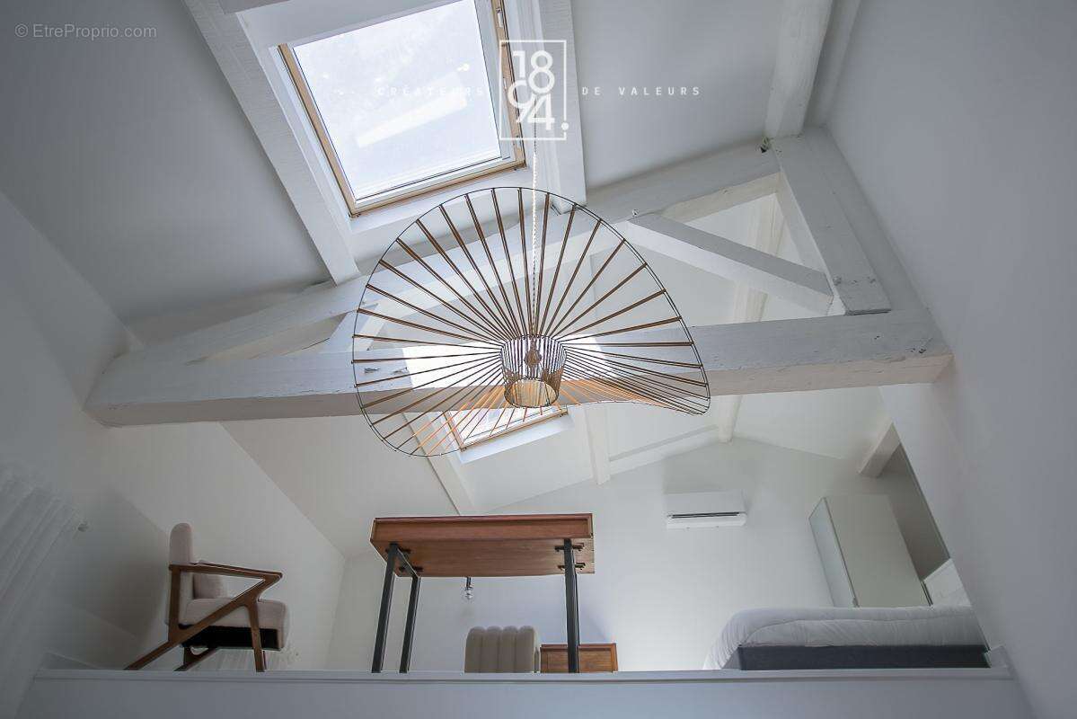 Appartement à MARSEILLE-7E