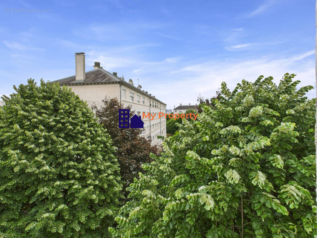 Appartement à HOUILLES