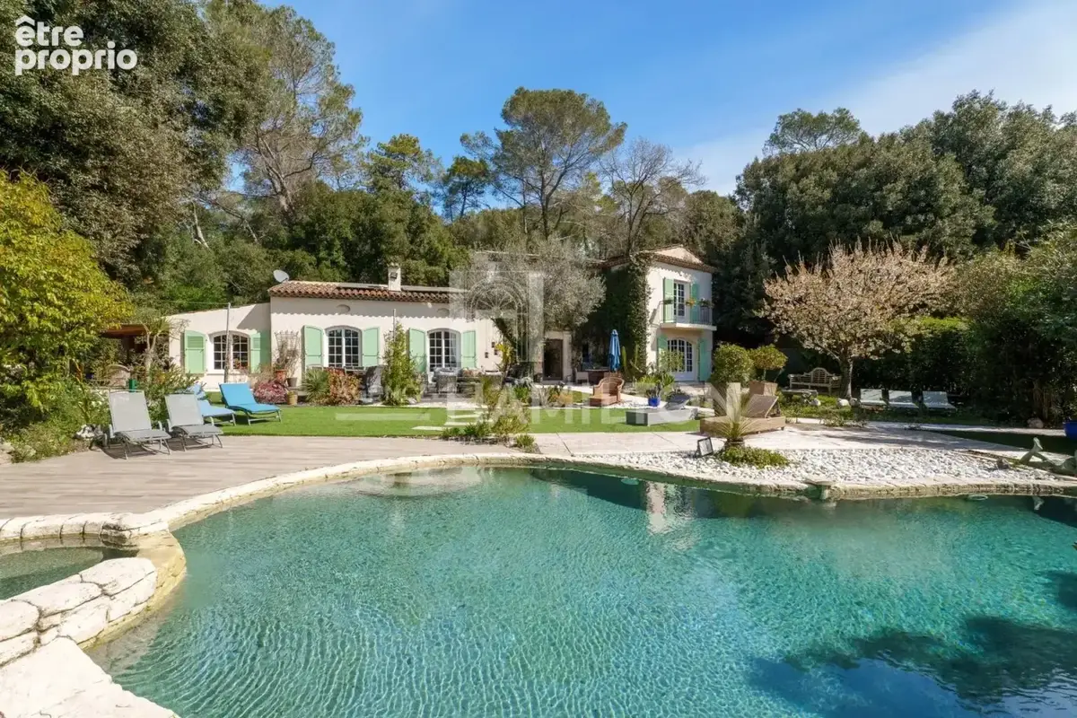 Élégante Villa dArchitecte avec Piscine - photo 18