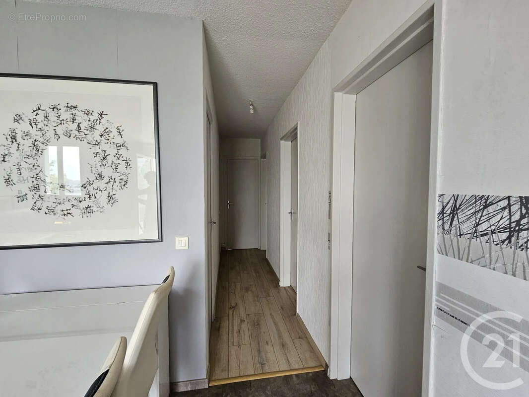 Appartement 82 m² à Orthez  - photo 6