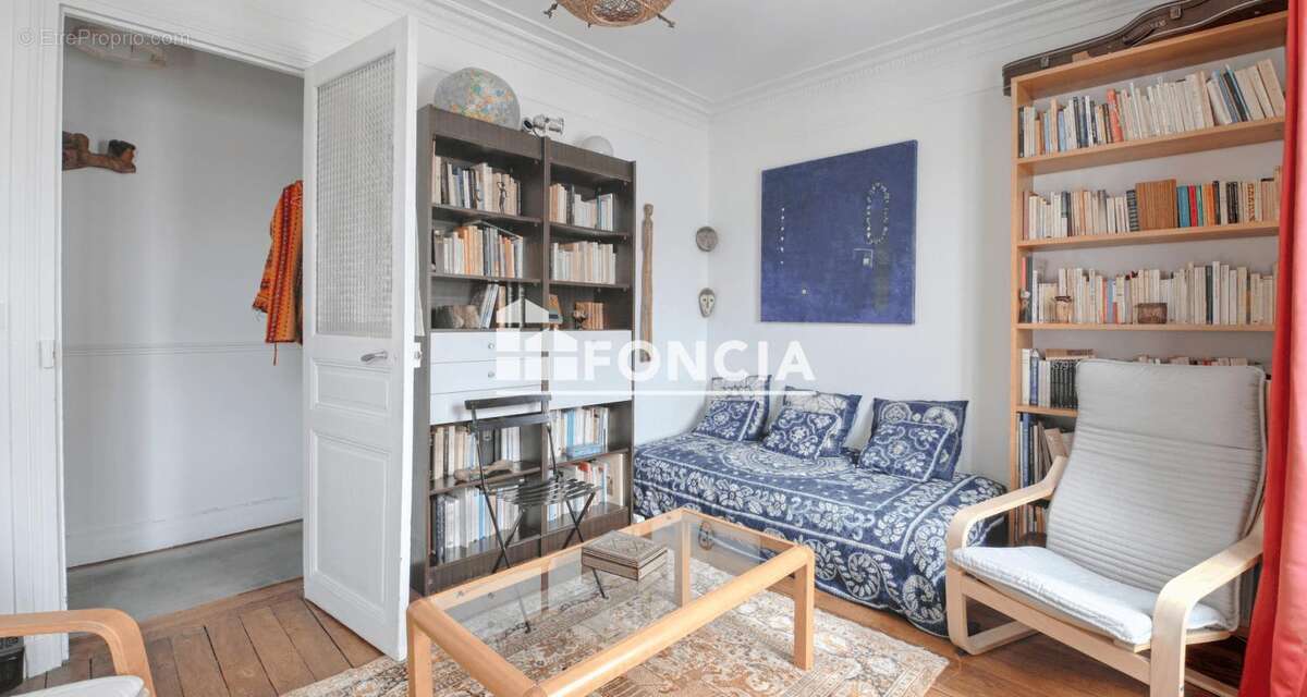 Appartement à PARIS-14E