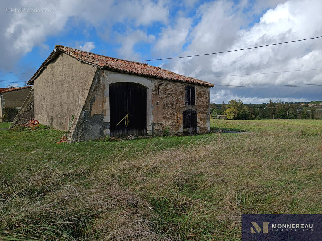 Autre à SAINT-MAIGRIN