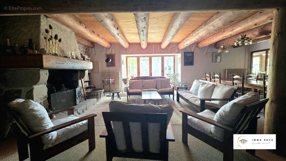 Ancien corps de ferme de caractère aménagé en chambres d'hôtes au cœur du Livradois Forez - photo 4