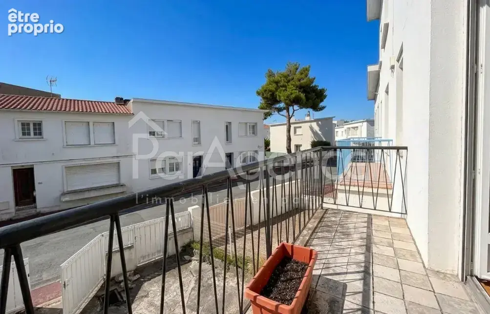 Maison de ville avec garage   Royan centre - photo 8